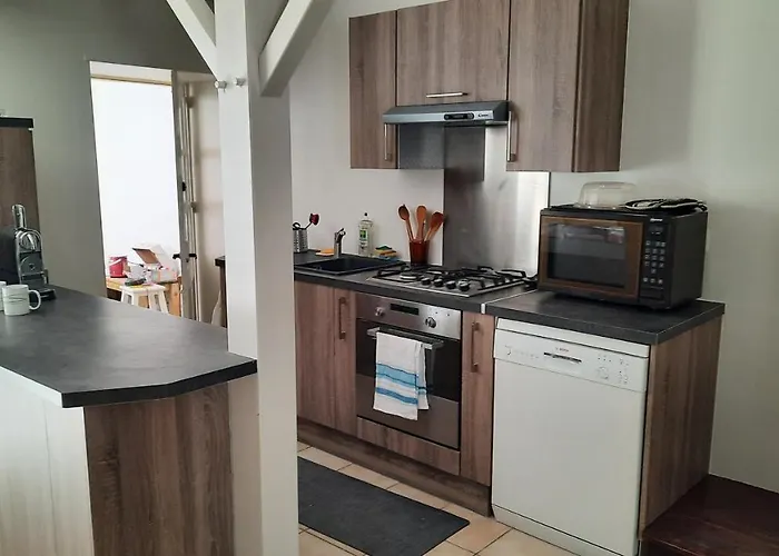 Maison De Pecheur Renovee Avec Cour Proche Du Port