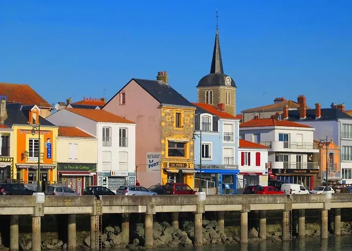 別荘 Maison De Pecheur Renovee Avec Cour Proche Du Port *